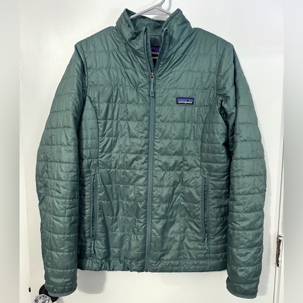 Patagonia nano puff women’s green jacket